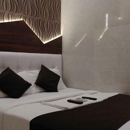 Hotel Palace Residency Mumbai Exterior foto